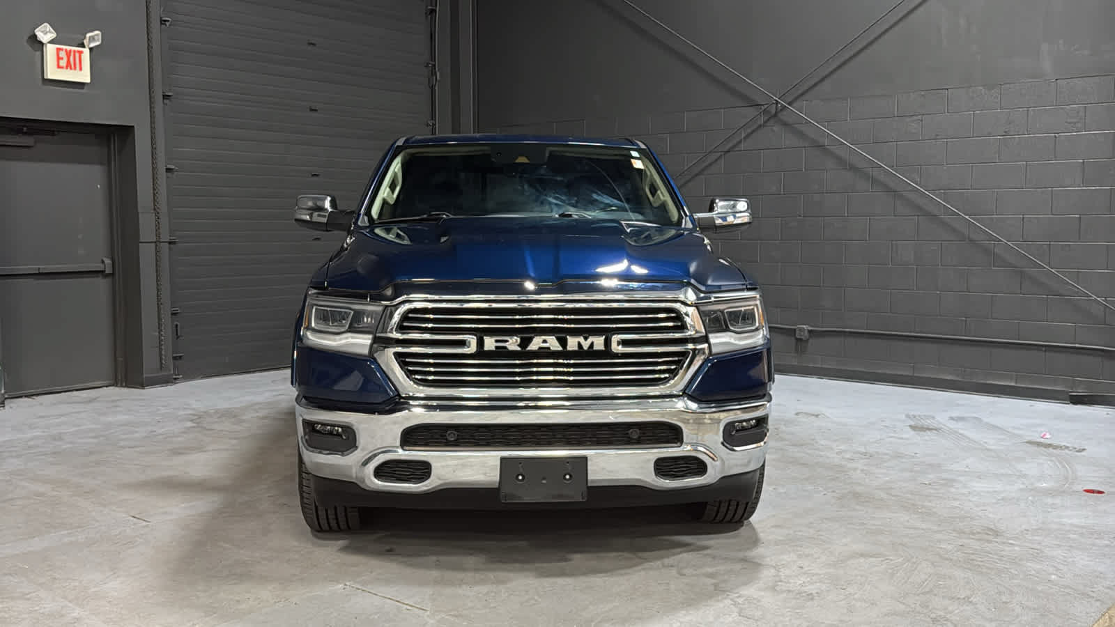 Used 2021 RAM 1500 Laramie AWD/4WD image 2