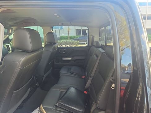 Used 2019 Chevrolet Silverado 2500 LT w/ LT Convenience Package image 8