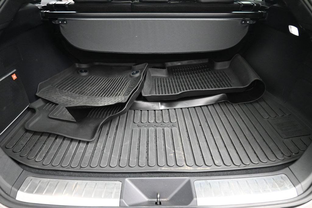 Used 2021 Toyota Venza XLE w/ Softex Package AWD/4WD image 19