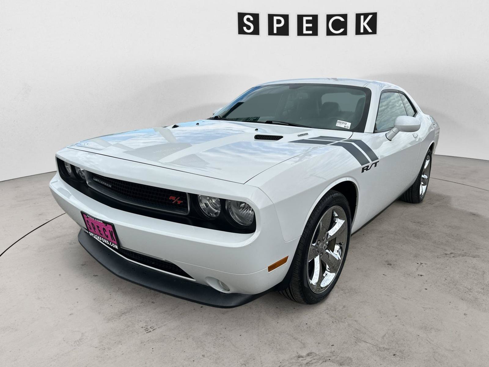 Used 2011 Dodge Challenger R/T RWD image 2