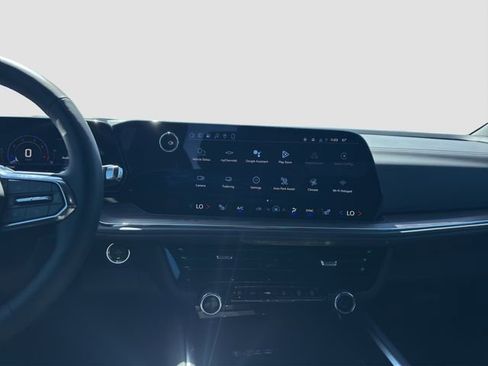 New 2026 Chevrolet Suburban LT w/ Comfort Package AWD/4WD image 15