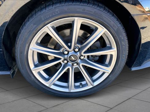 Used 2016 Ford Mustang GT Premium image 9