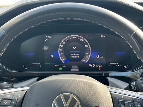Used 2024 Volkswagen Taos S FWD image 17