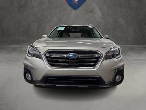 Used 2018 Subaru Outback 2.5i Limited image 13