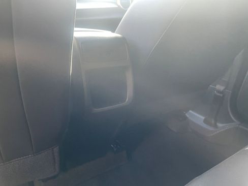 Used 2025 Chevrolet Trax LT image 24