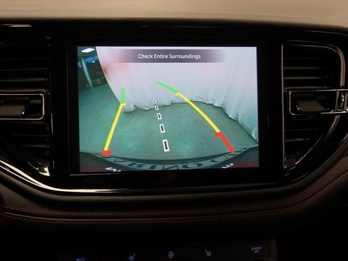 Certified 2025 Dodge Durango GT image 30