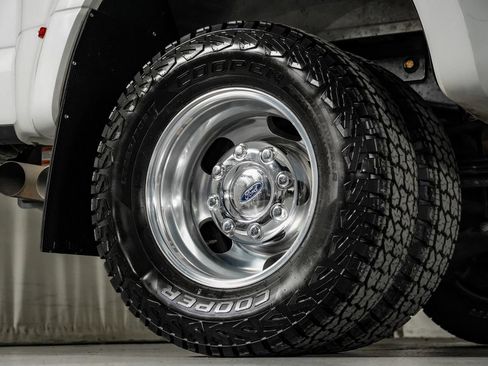 Used 2022 Ford F350 Lariat w/ Lariat Ultimate Package AWD/4WD image 52