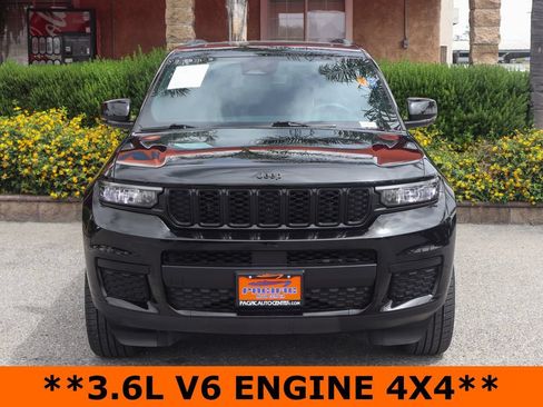 Used 2024 Jeep Grand Cherokee L Altitude AWD/4WD image 3