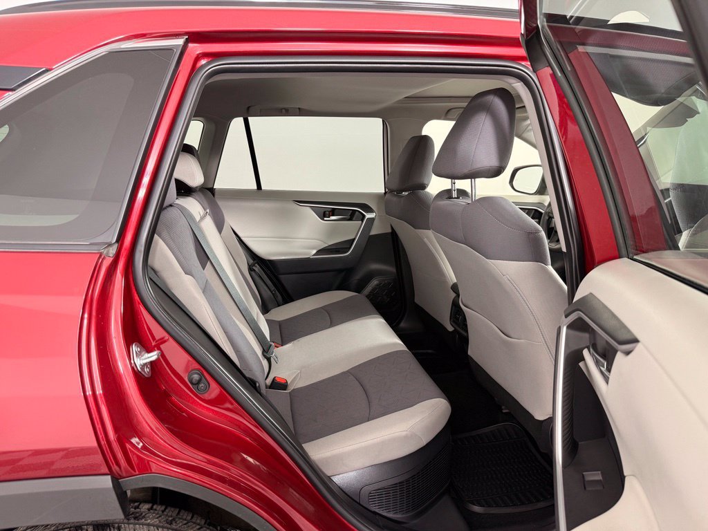 Used 2019 Toyota RAV4 XLE w/ Convenience Package AWD/4WD image 19