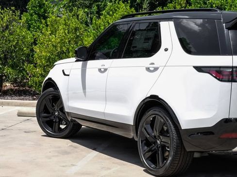 New 2026 Land Rover Discovery Dynamic SE AWD/4WD image 14