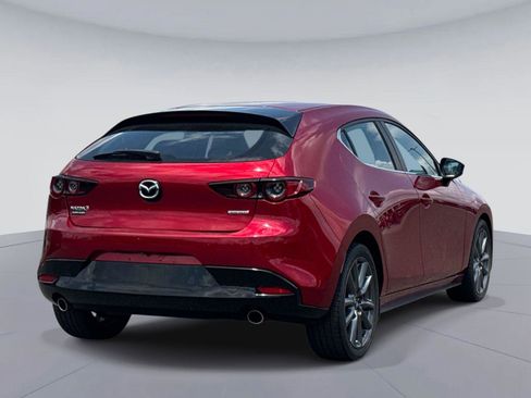Used 2020 MAZDA MAZDA3 Hatchback FWD image 3
