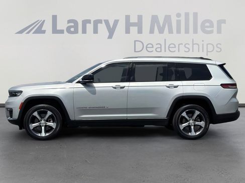 Used 2023 Jeep Grand Cherokee L Limited w/ Luxury Tech Group II RWD image 2