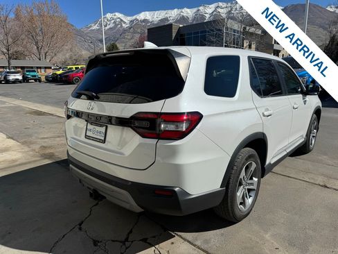 Used 2023 Honda Pilot EX-L image 7