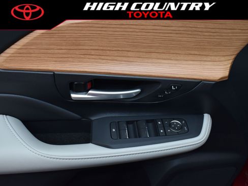 New 2026 Toyota Grand Highlander Limited image 16