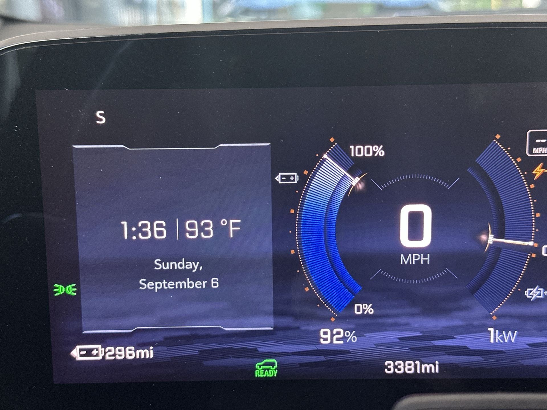 Certified 2024 Chevrolet Equinox EV RS FWD image 12