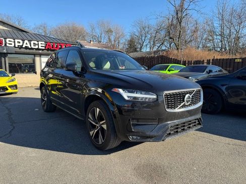 Used 2020 Volvo XC90 T6 R-Design image 3
