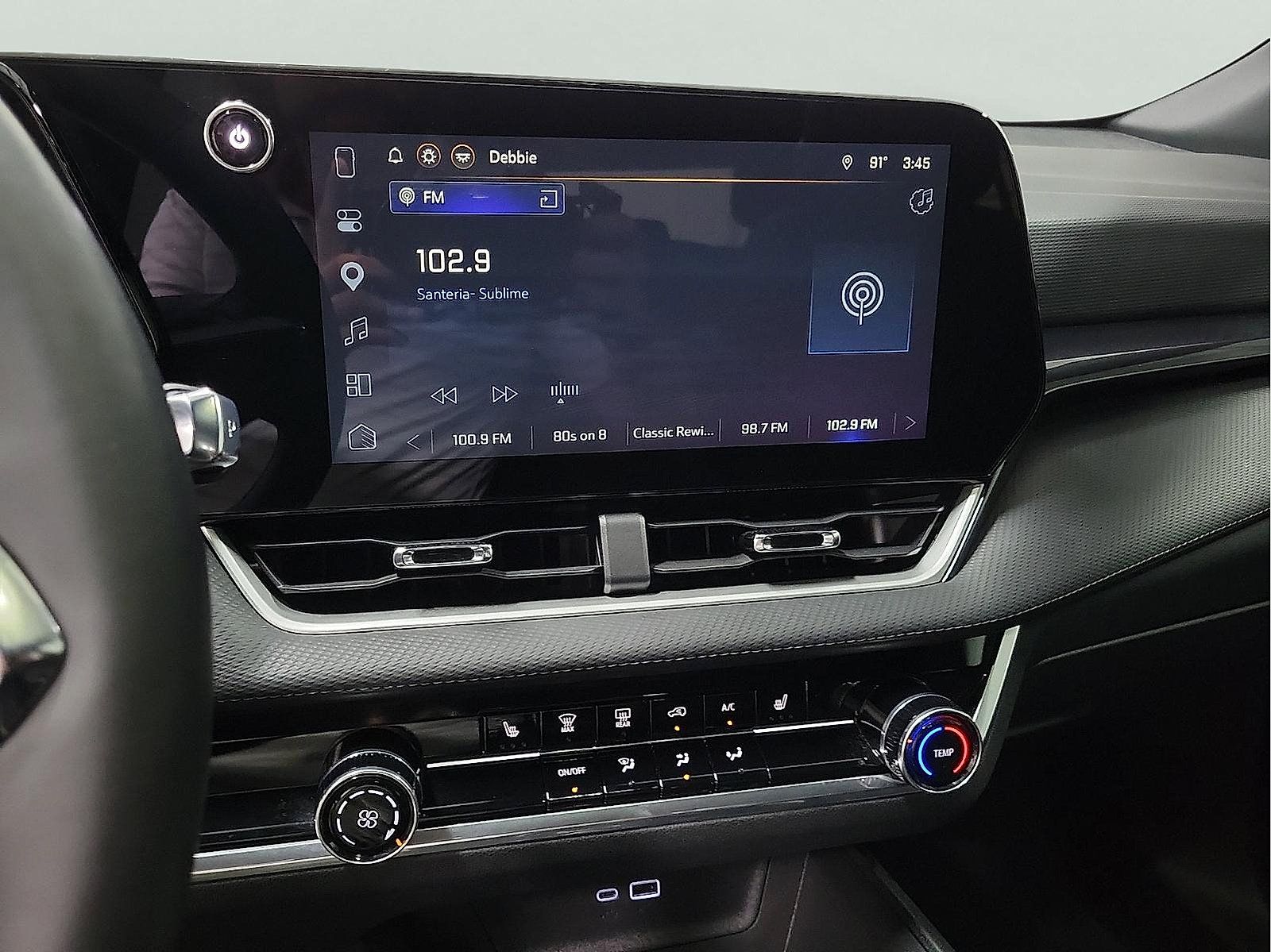Used 2025 Chevrolet Equinox LT FWD image 19