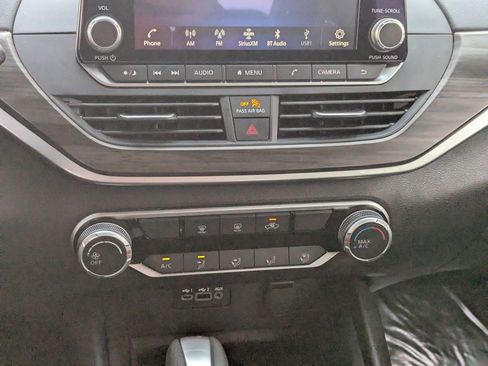 Certified 2025 Nissan Altima 2.5 SV image 21