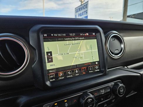 Used 2020 Jeep Gladiator Rubicon image 21