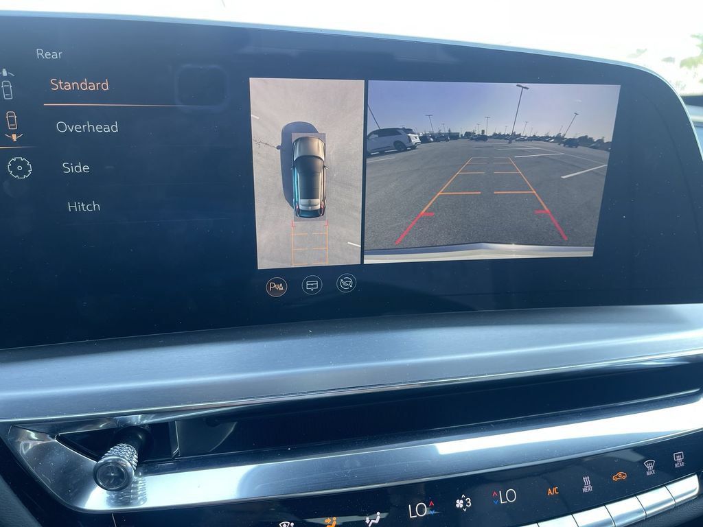 Certified 2024 Cadillac Lyriq Luxury AWD/4WD image 20
