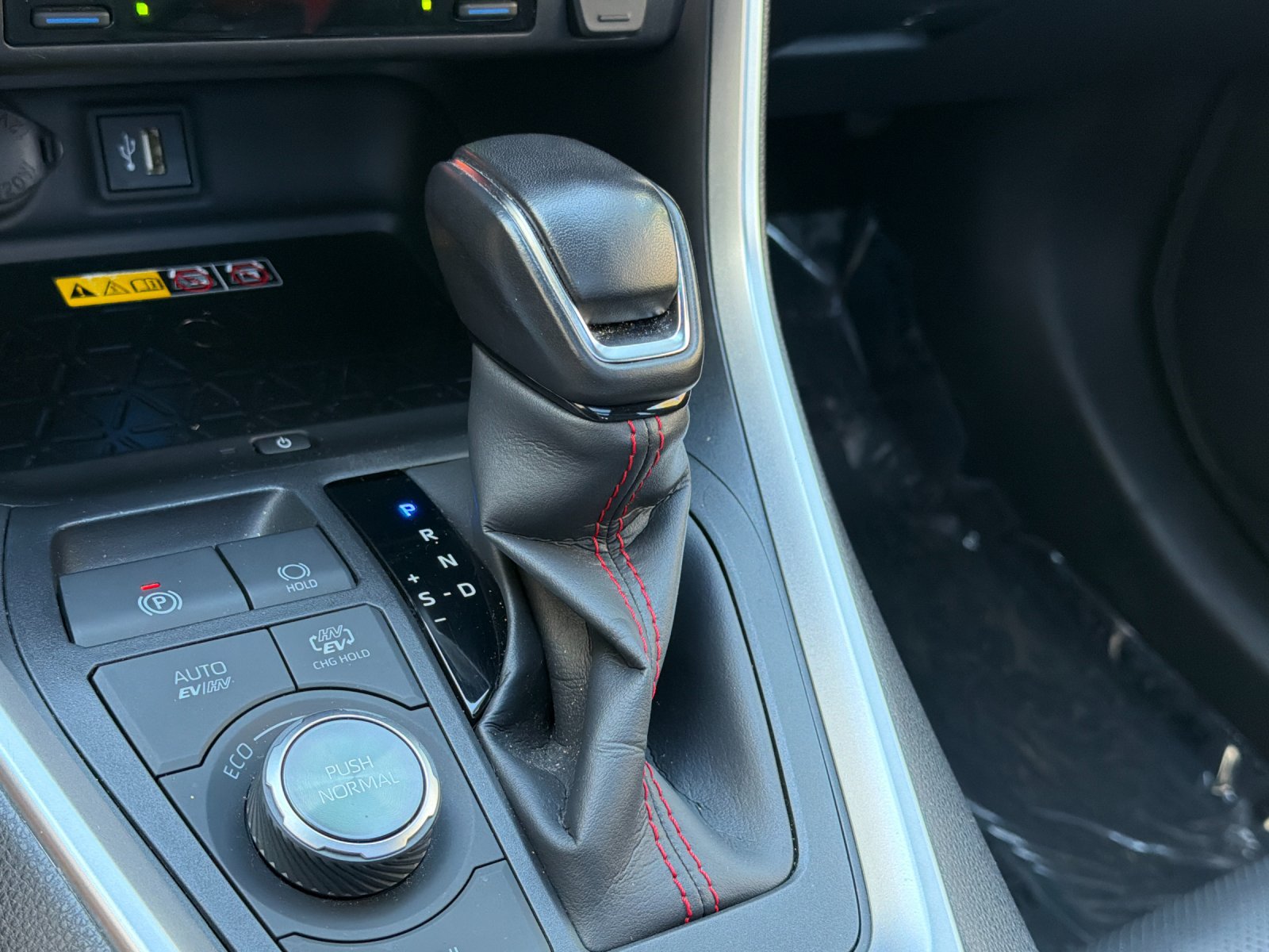 Used 2023 Toyota RAV4 XSE w/ Premium Package AWD/4WD image 21