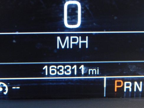 Used 2018 Chevrolet Equinox LT w/ Sun & Infotainment Package FWD image 11