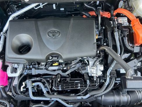 Certified 2025 Toyota RAV4 XLE image 19