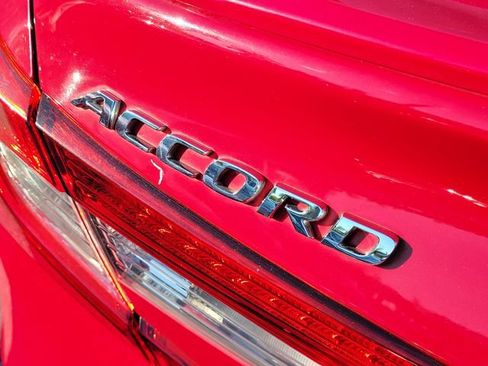 Used 2019 Honda Accord Sport image 5