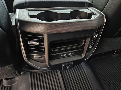 New 2026 RAM 3500 Laramie AWD/4WD image 10