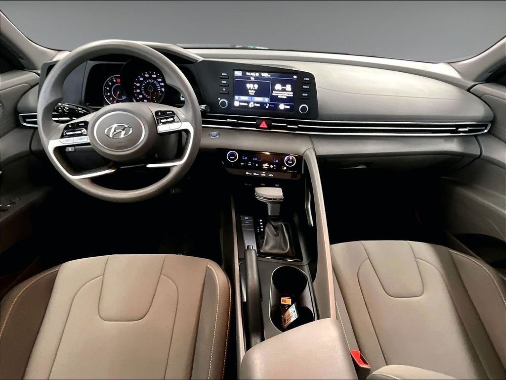 Used 2023 Hyundai Elantra SEL FWD image 21