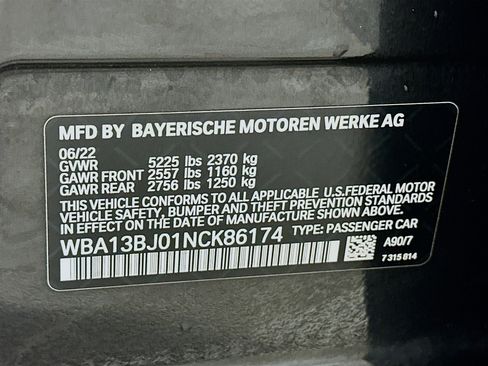 Used 2022 BMW 530i xDrive w/ Premium Package image 12