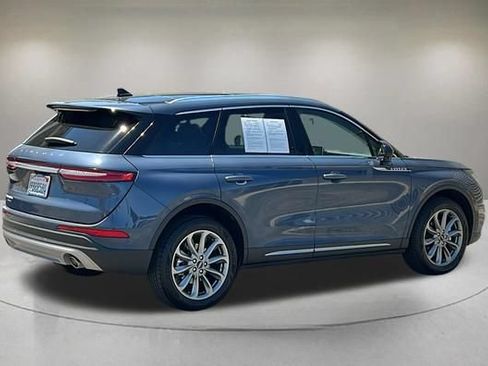 Certified 2022 Lincoln Corsair FWD w/ Premium Package image 4