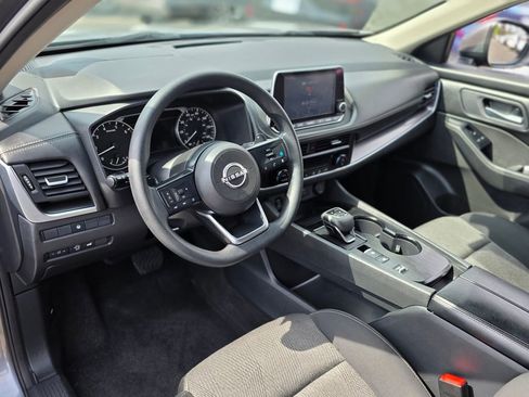 Used 2024 Nissan Rogue SV image 22