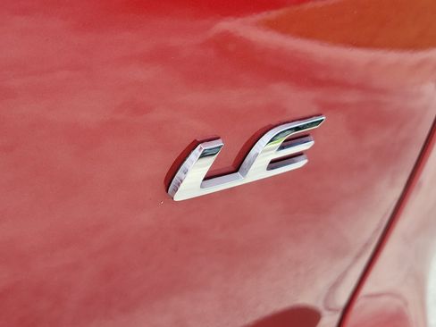 Certified 2023 Toyota Corolla Cross LE FWD image 9