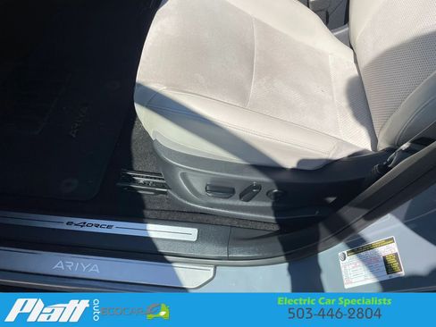 Used 2023 Nissan Ariya AWD image 18