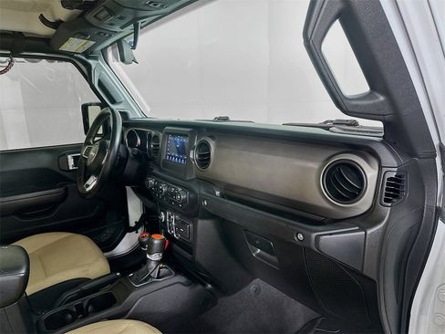 Used 2020 Jeep Gladiator Sport w/ Quick Order Package 24S image 30