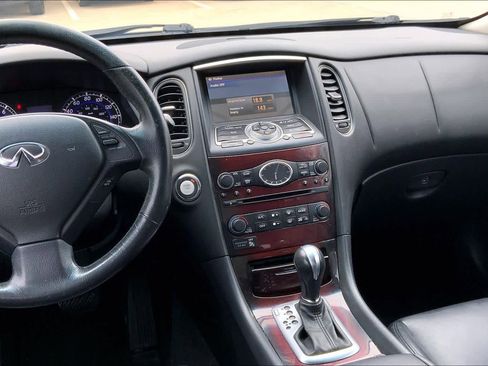 Used 2017 INFINITI QX50 Journey w/ Premium Package image 6