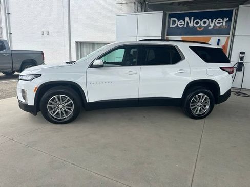 Used 2023 Chevrolet Traverse LT AWD/4WD image 13