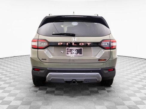 New 2026 Honda Pilot TrailSport image 4