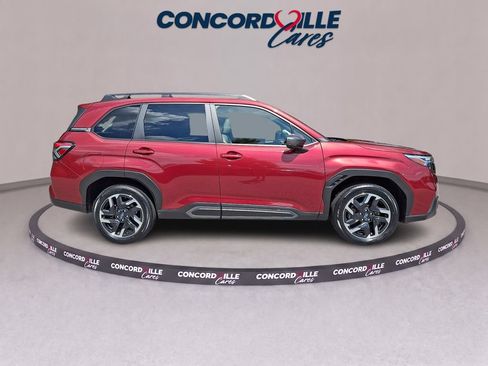 Used 2025 Subaru Forester Limited AWD/4WD image 8