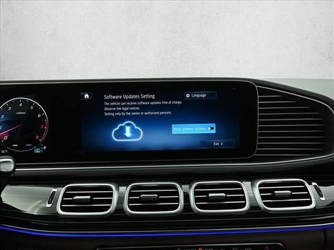 Used 2026 Mercedes-Benz GLE 450 4MATIC image 11