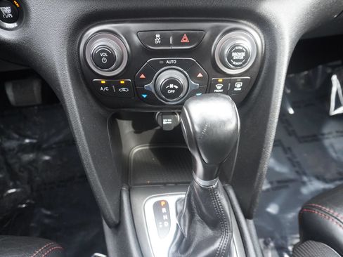 Used 2013 Dodge Dart GT FWD image 18