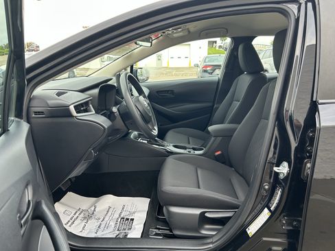 Used 2024 Toyota Corolla LE FWD image 13