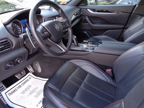 Used 2019 Maserati Levante GranSport image 10