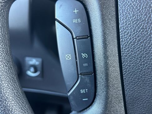 Used 2024 GMC Savana 2500 w/ Driver Convenience Package image 15