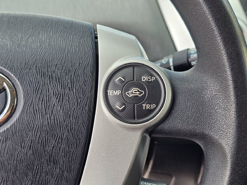 Used 2014 Toyota Prius V Three FWD image 28