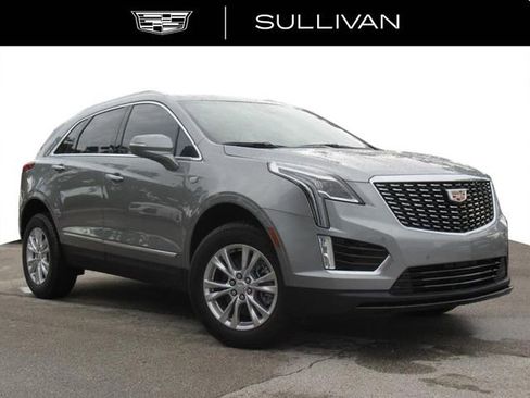 New 2025 Cadillac XT5 Luxury image 1