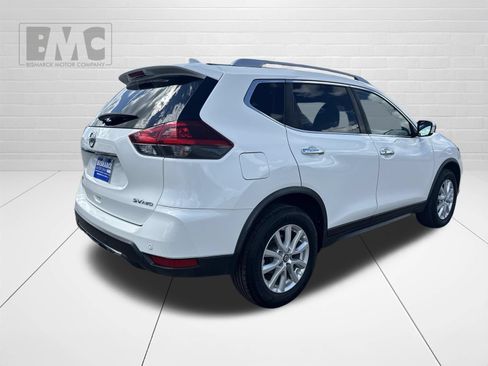 Used 2019 Nissan Rogue SV AWD/4WD image 3
