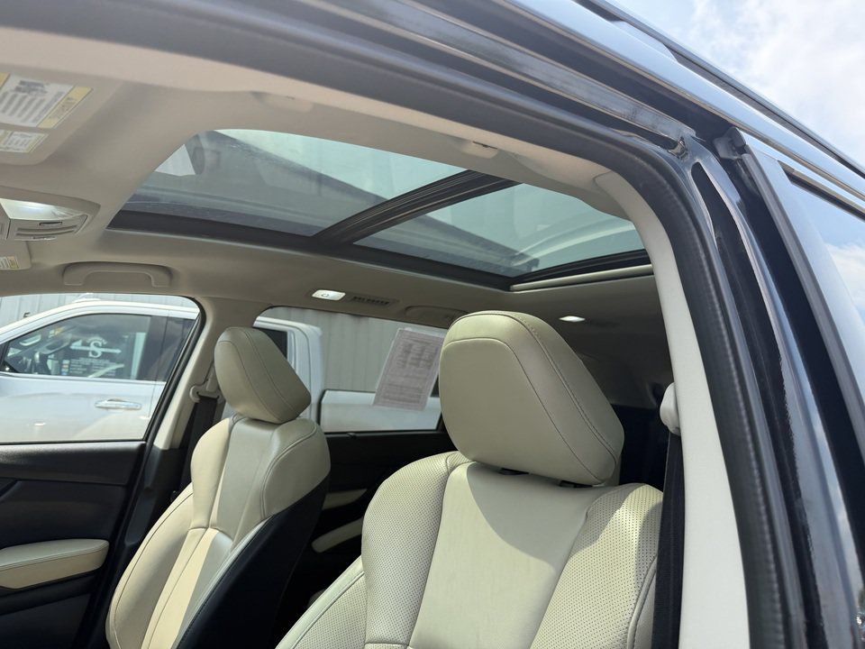 Used 2022 Subaru Ascent Limited w/ Technology Package AWD/4WD image 13