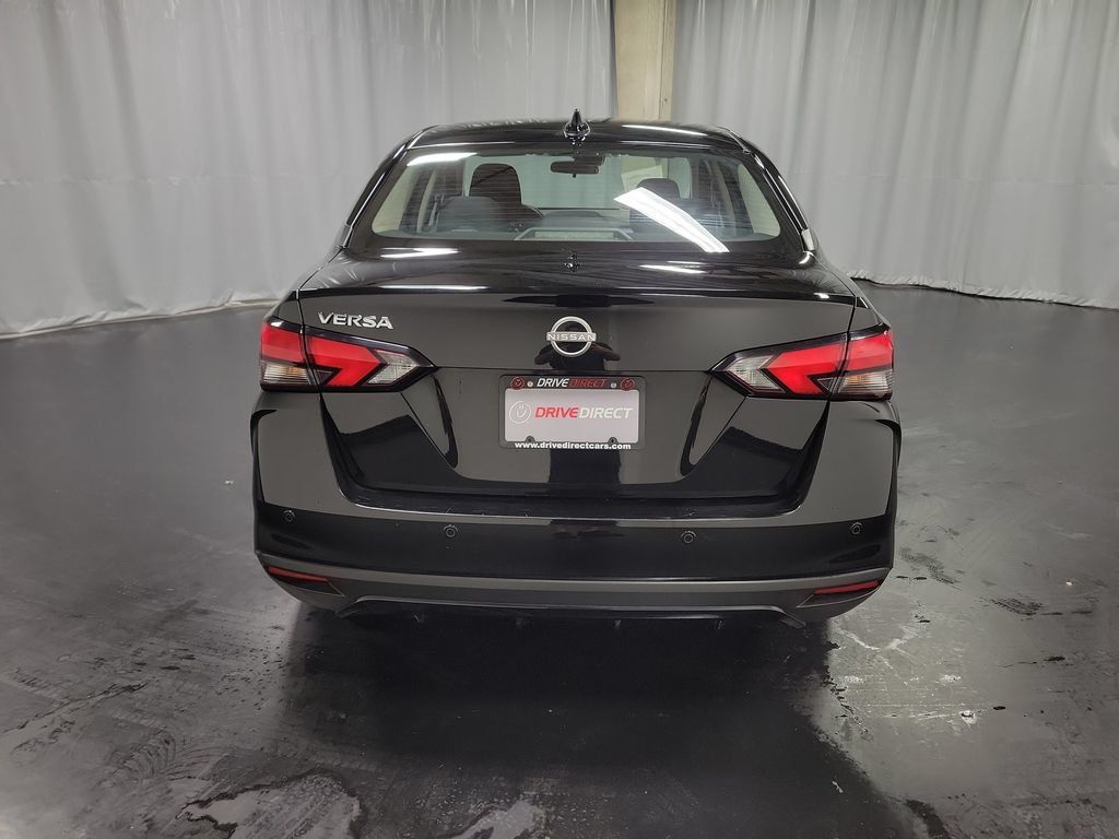 Used 2025 Nissan Versa SV FWD image 7